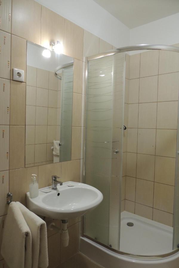 Verba Tanya Bed and Breakfast Kotaj Rum bild